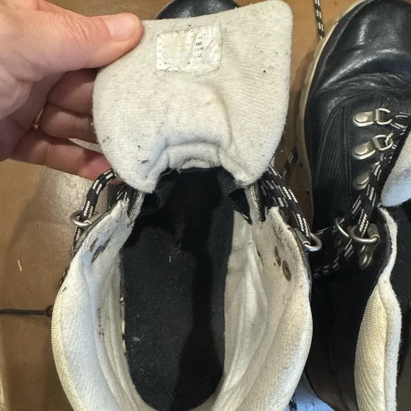 Timberland Black and Tan Euro Hiker Boots women’s boots 6M - Picture 10 of 11